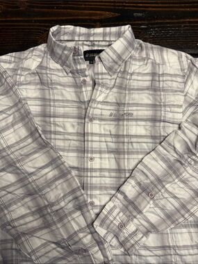 Sage Long-Sleeve Plaid Button-Up Shirt - Light Gray & White
